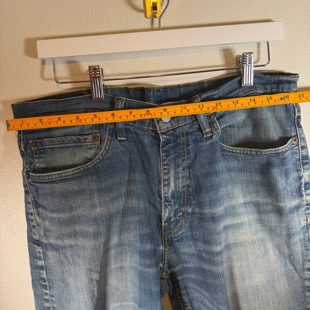 Levis 541 Athletic‎ Taper Mens Blue Jeans Medium Wash 34x30 18181-0017